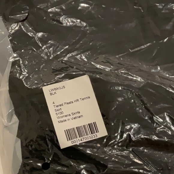 E - Lululemon Tiered Pleats High-Rise Tennis Skirt
Black - Picture 7 of 7